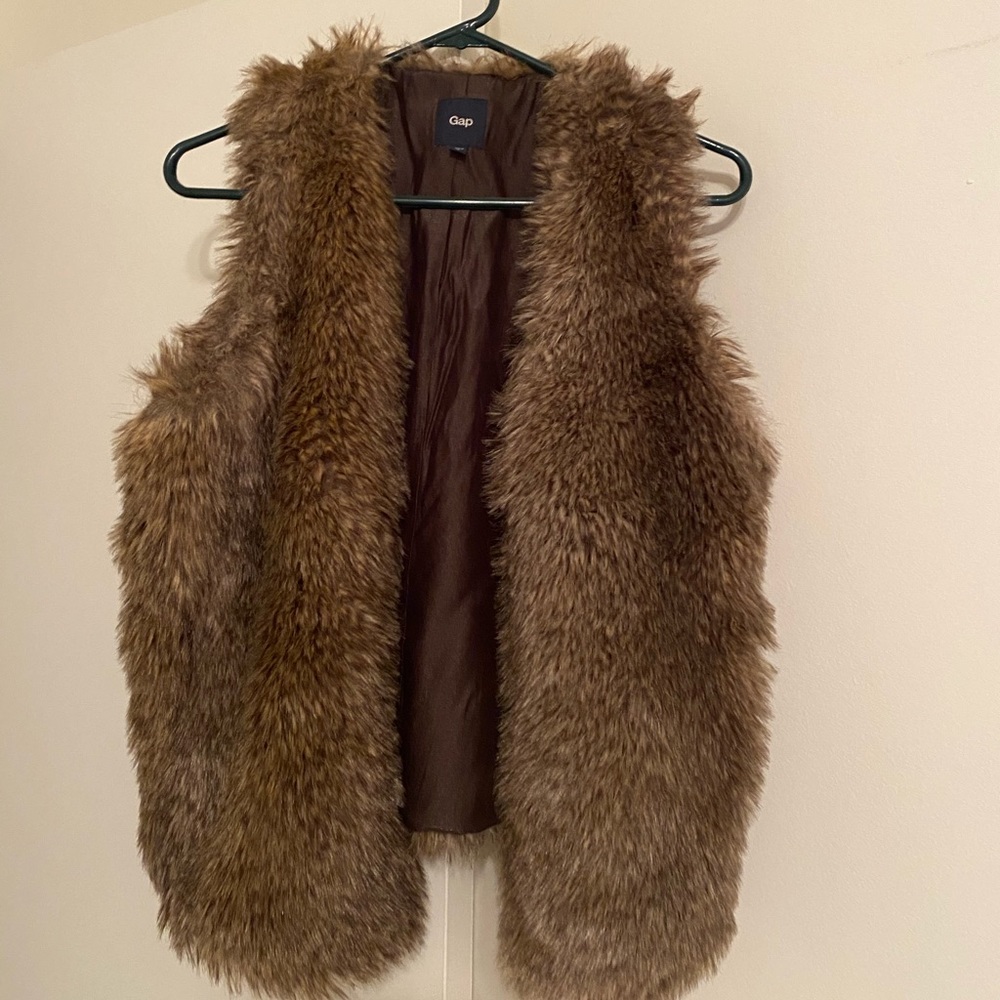 Fur vest